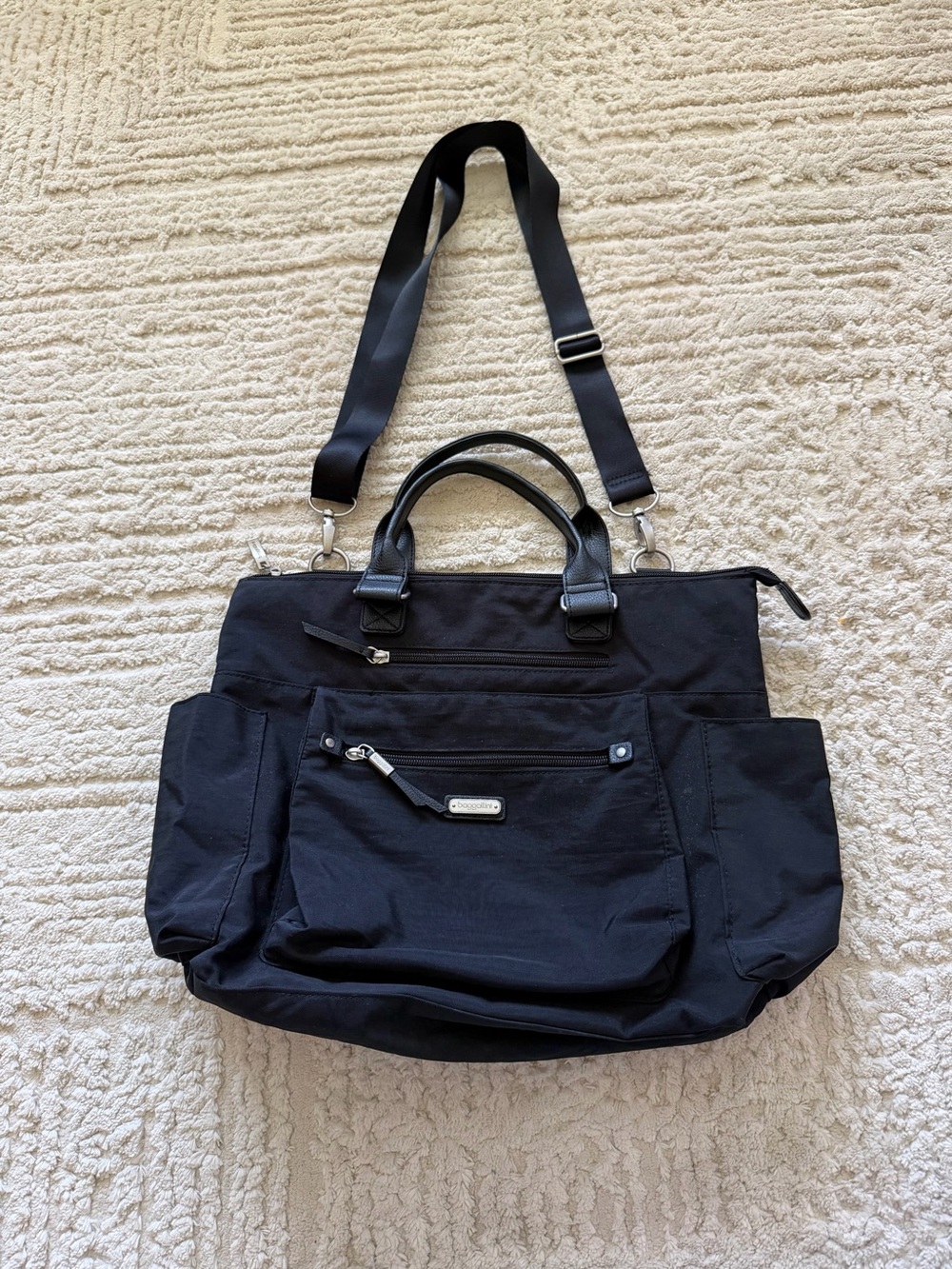 Baggallini Black Travel Tote Bag with Shoulder Strap